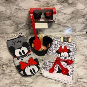 Disney kitchen bundle